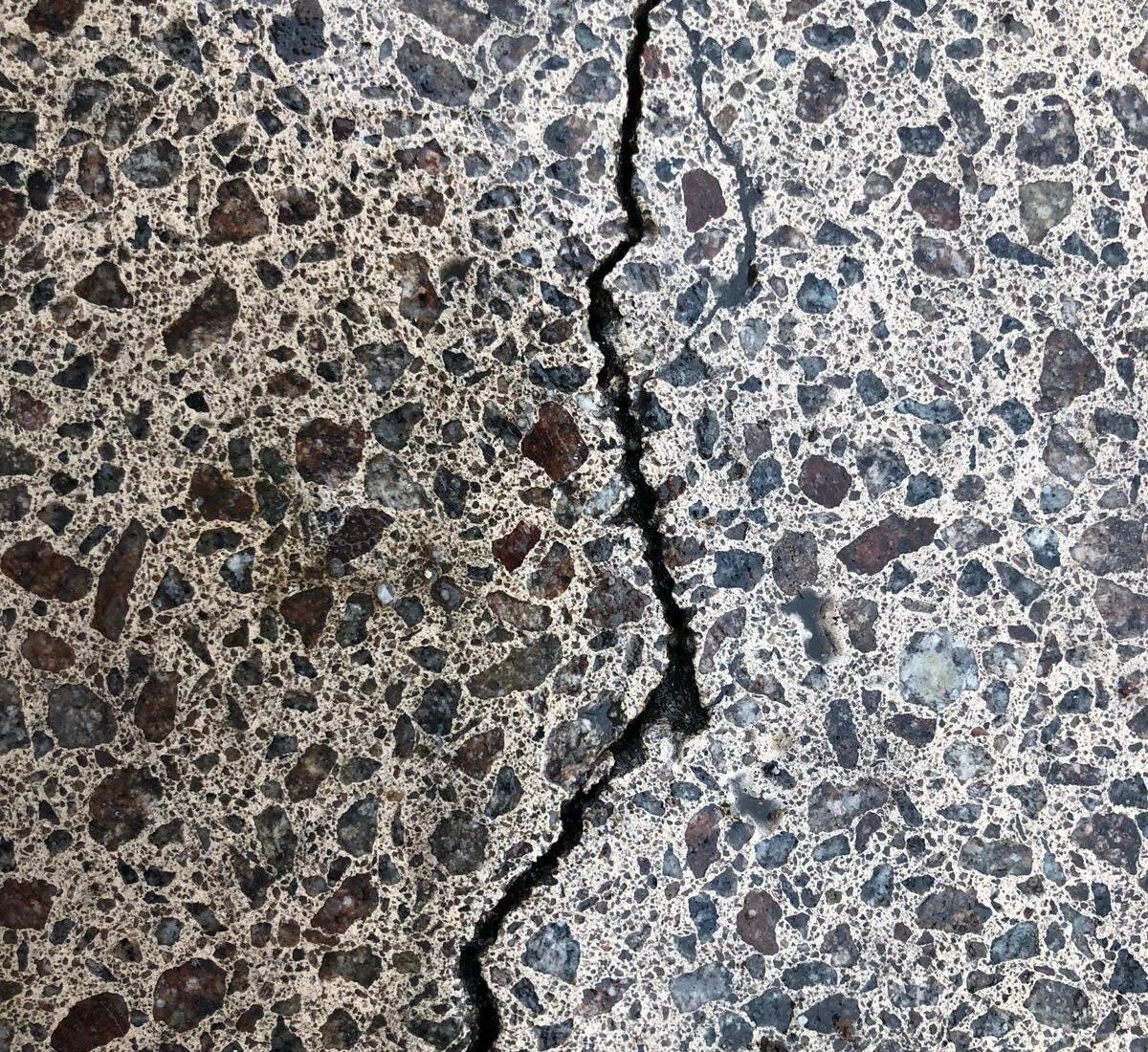 Asphaltreparatur Kehl · Risse und Fugen